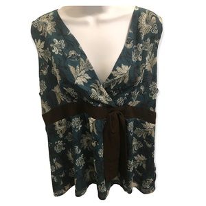 Woman’s Green Floral Blouse XL